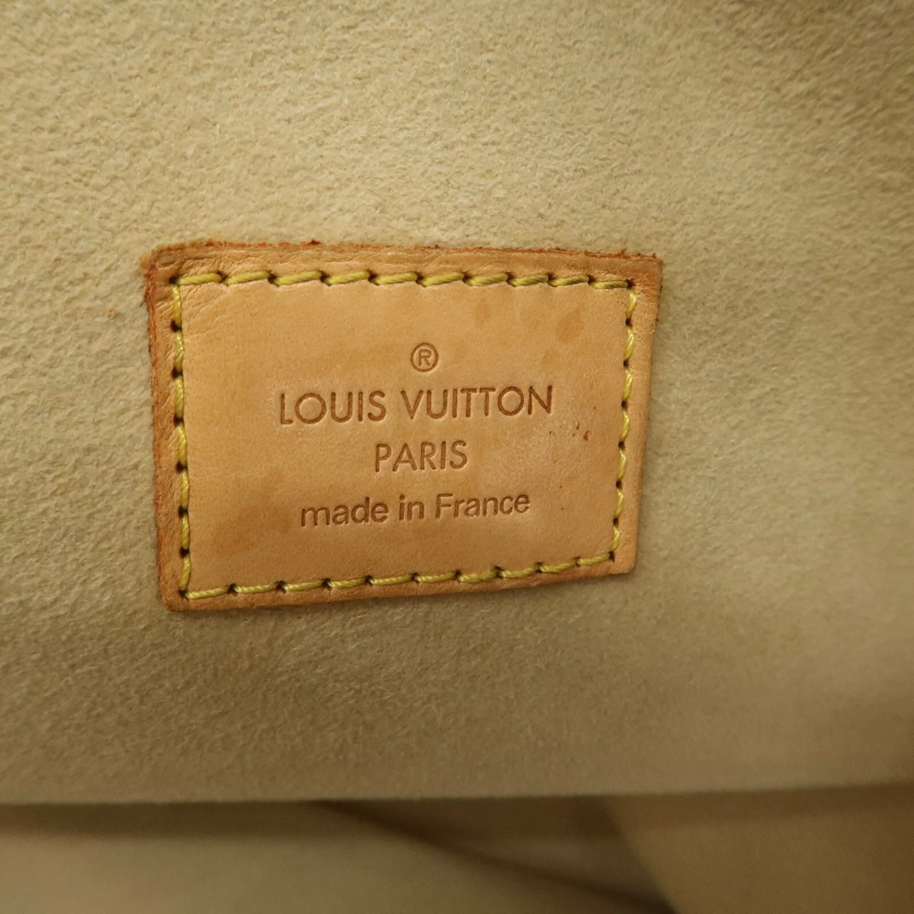 Louis Vuitton Manhattan GM Hand Bag