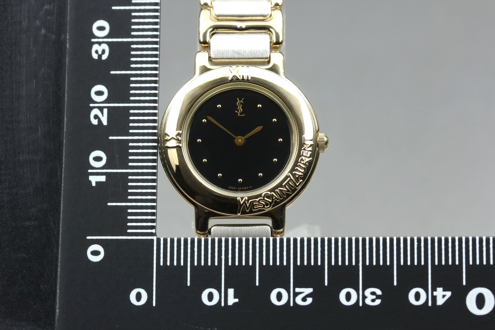 Yves Saint Laurent 2200-229789 Watch - Black, Stainless Steel
