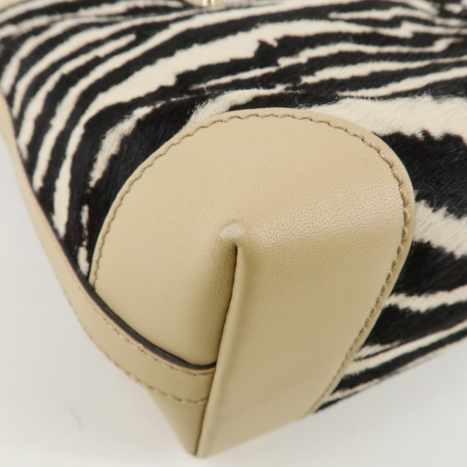 Gucci Tote Bag - Beige, Black, Haraco Leather
