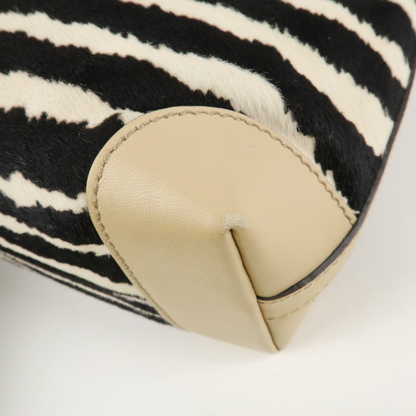 Gucci Tote Bag - Beige, Black, Haraco Leather