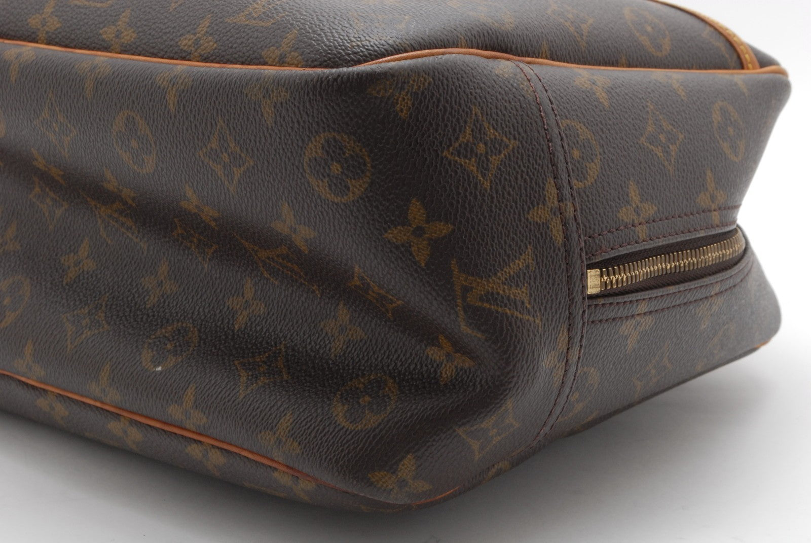 Louis Vuitton Louis Deauville Hand Bag - Brown, Leather