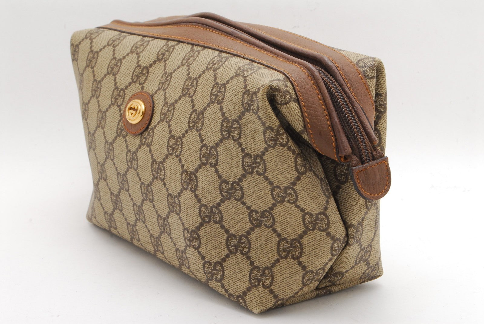 Gucci Pouch Clutch Bag - Brown, Leather