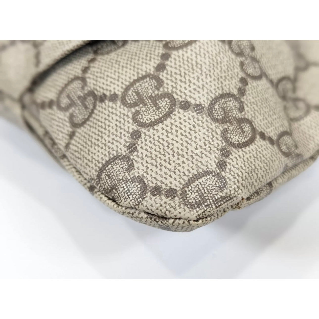 Gucci GG mini clutch