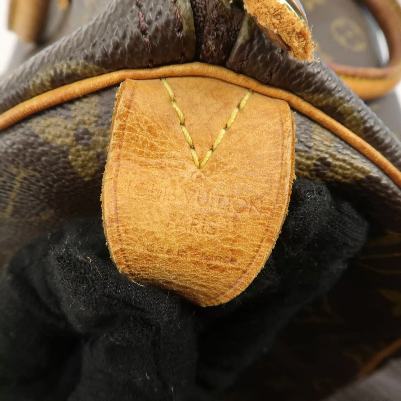 Louis Vuitton Speedy 30 Hand Bag
