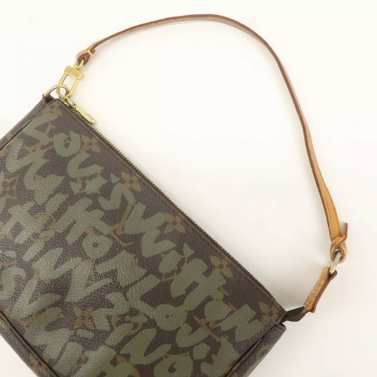 Louis Vuitton Graffiti Pochette Accessoires