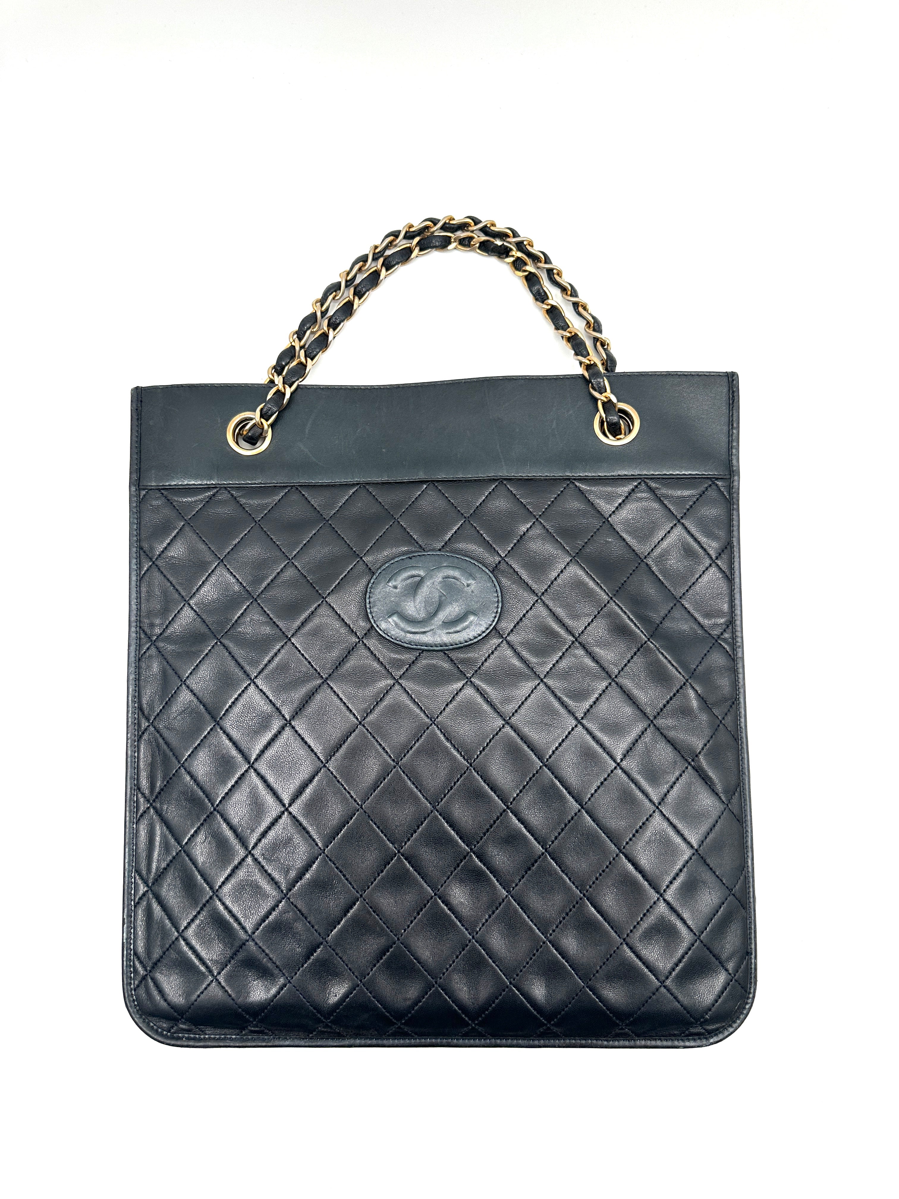 Matelasse Chain Tote Bag Leather Black