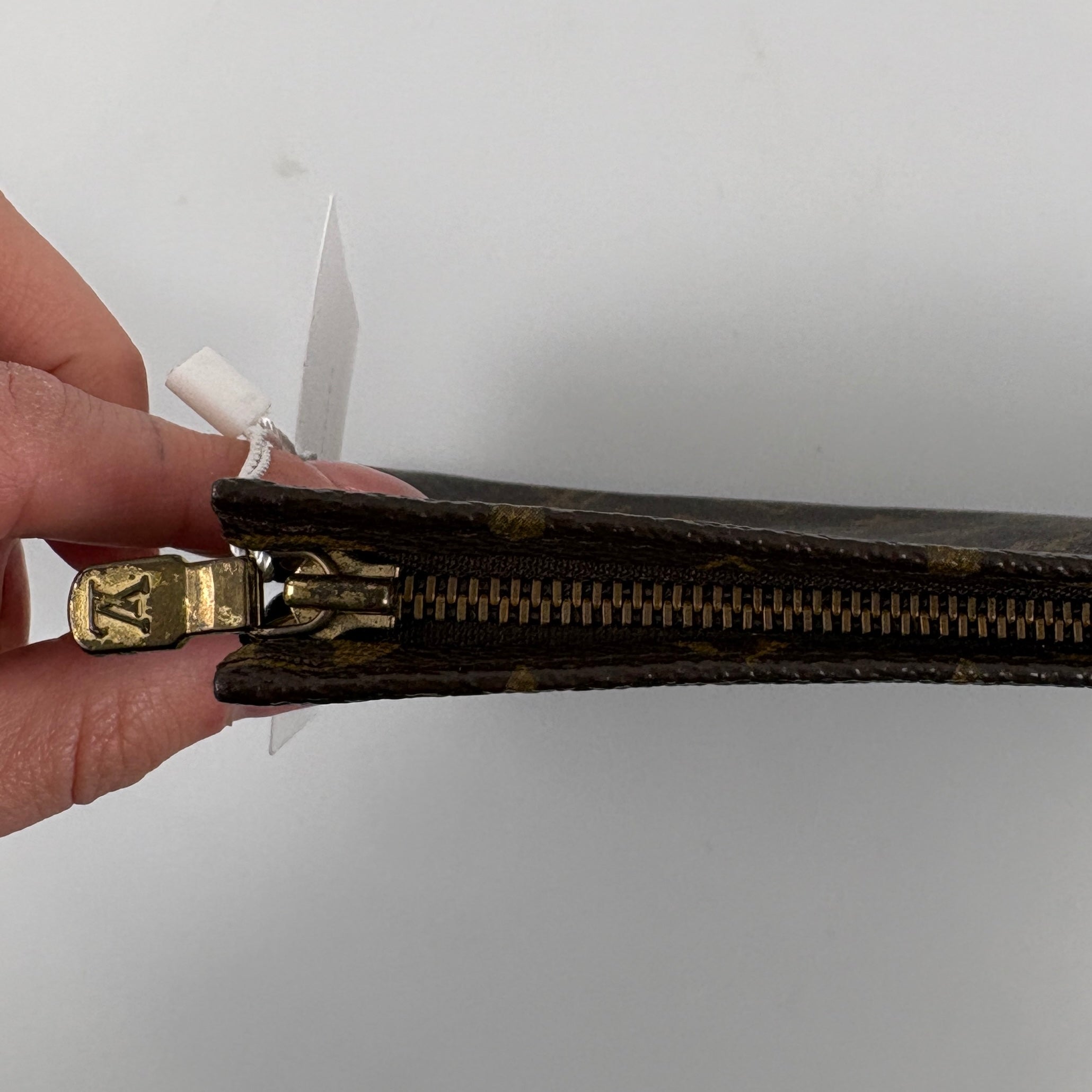 Louis Vuitton Cosmetics Clutch 26