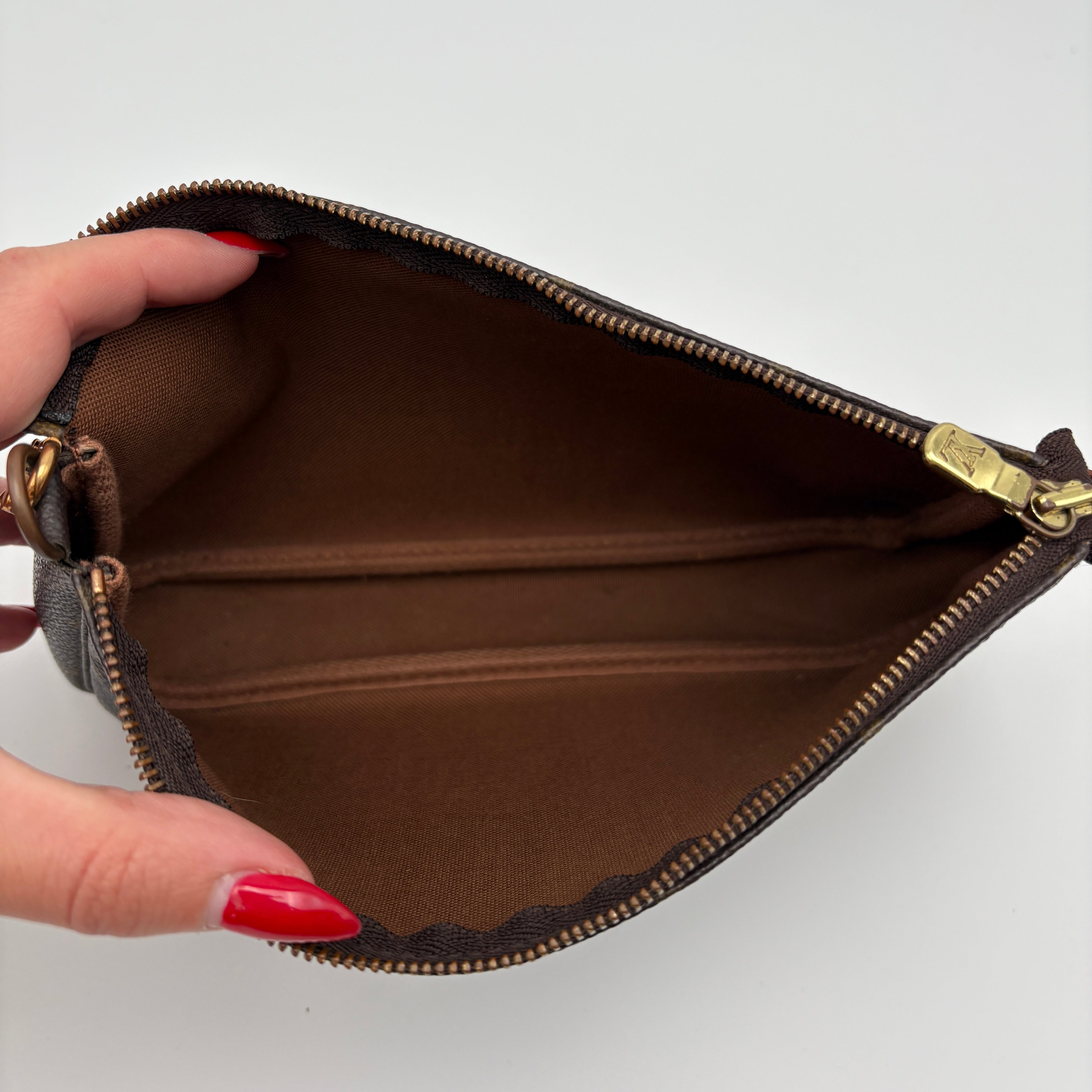 Louis Vuitton Pochette Accessories