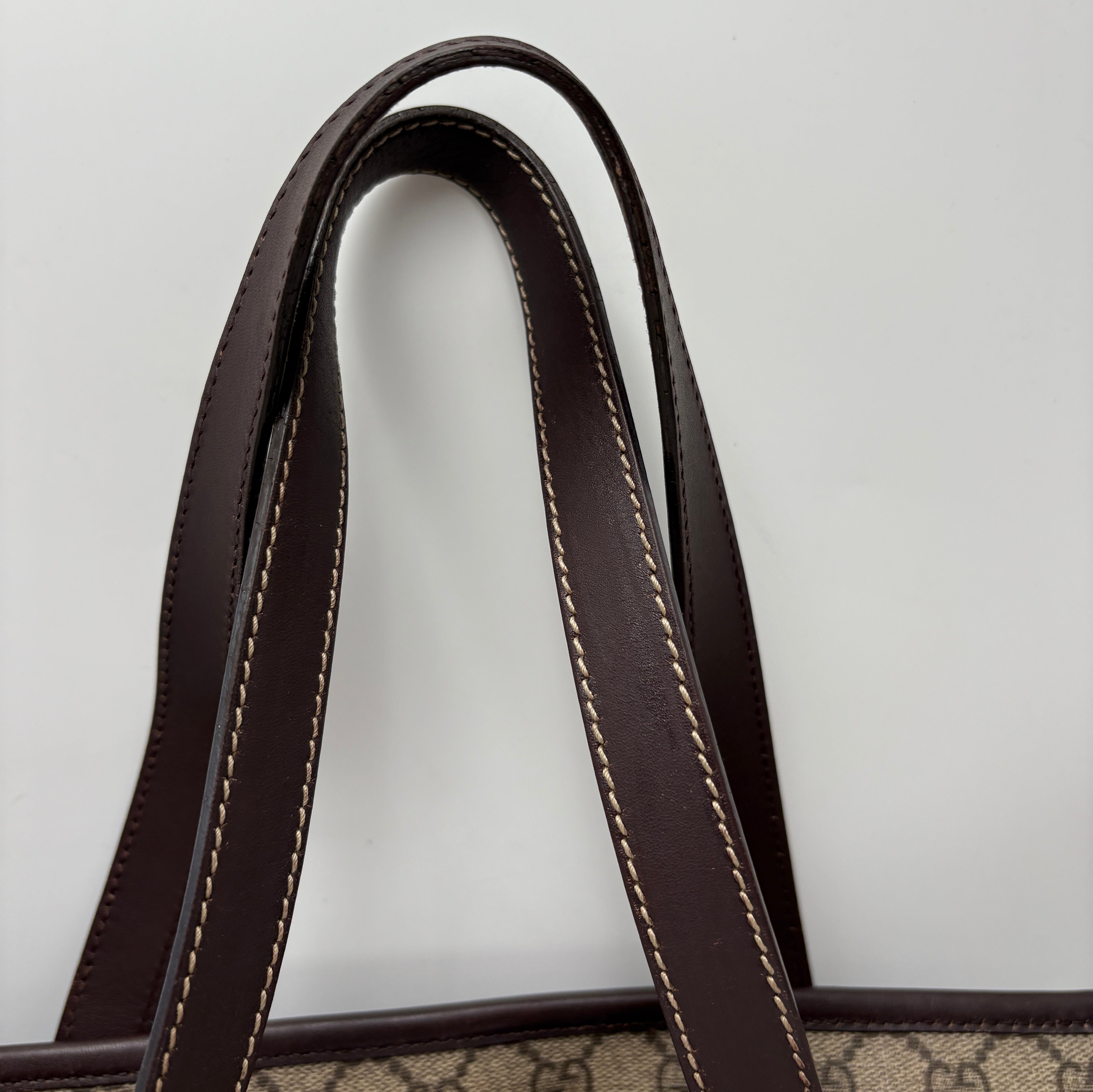 Gucci Supreme Tote bag