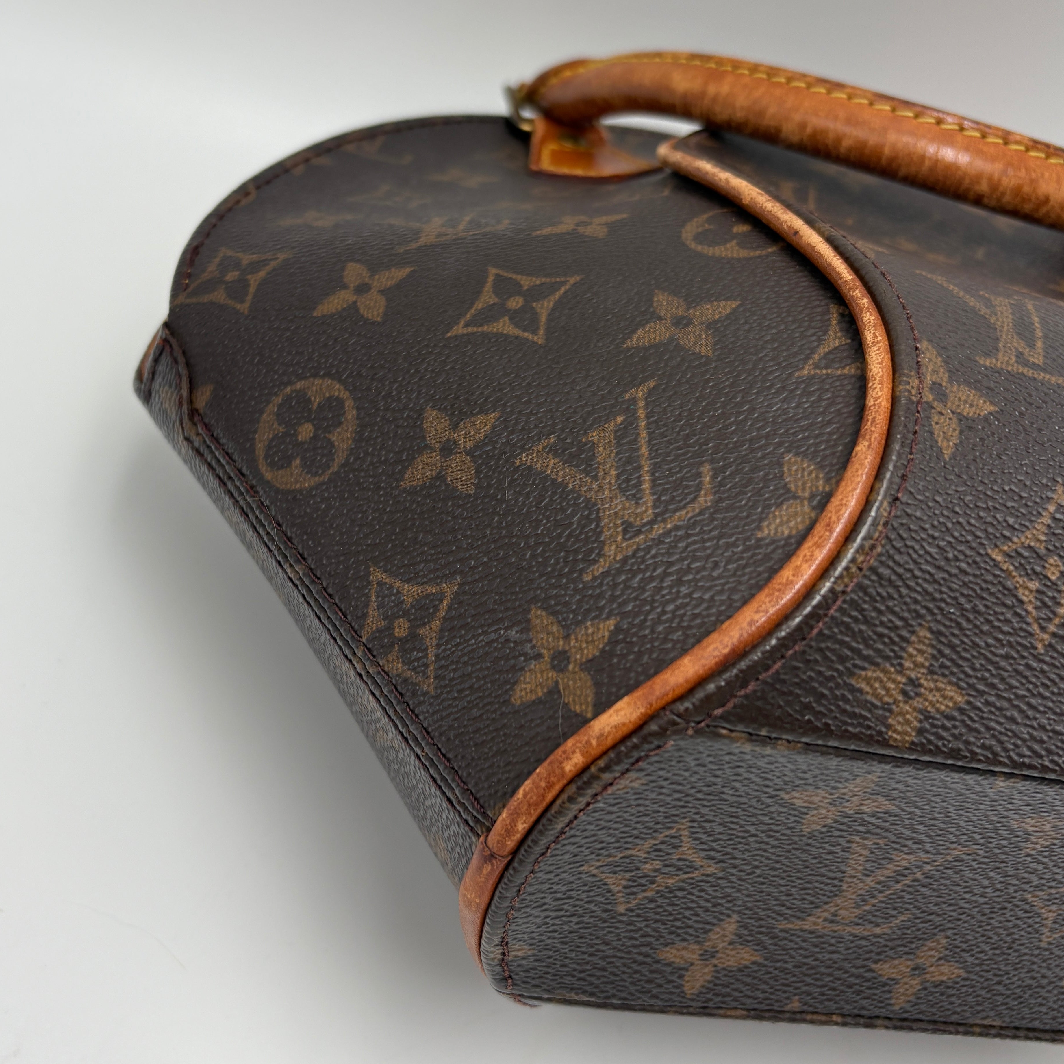 Louis Vuitton Ellipse PM Hand Bag