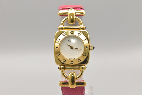 Gucci 6300L Wristwatch - White, Gold-Plated Base Metal
