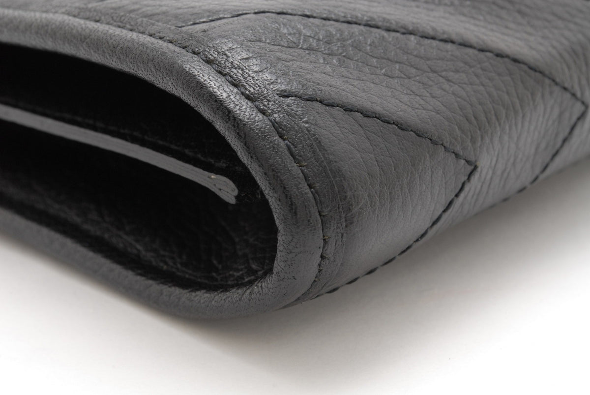 Saint Laurent Yves Saint Laurent Clutch Bag - Black, Leather