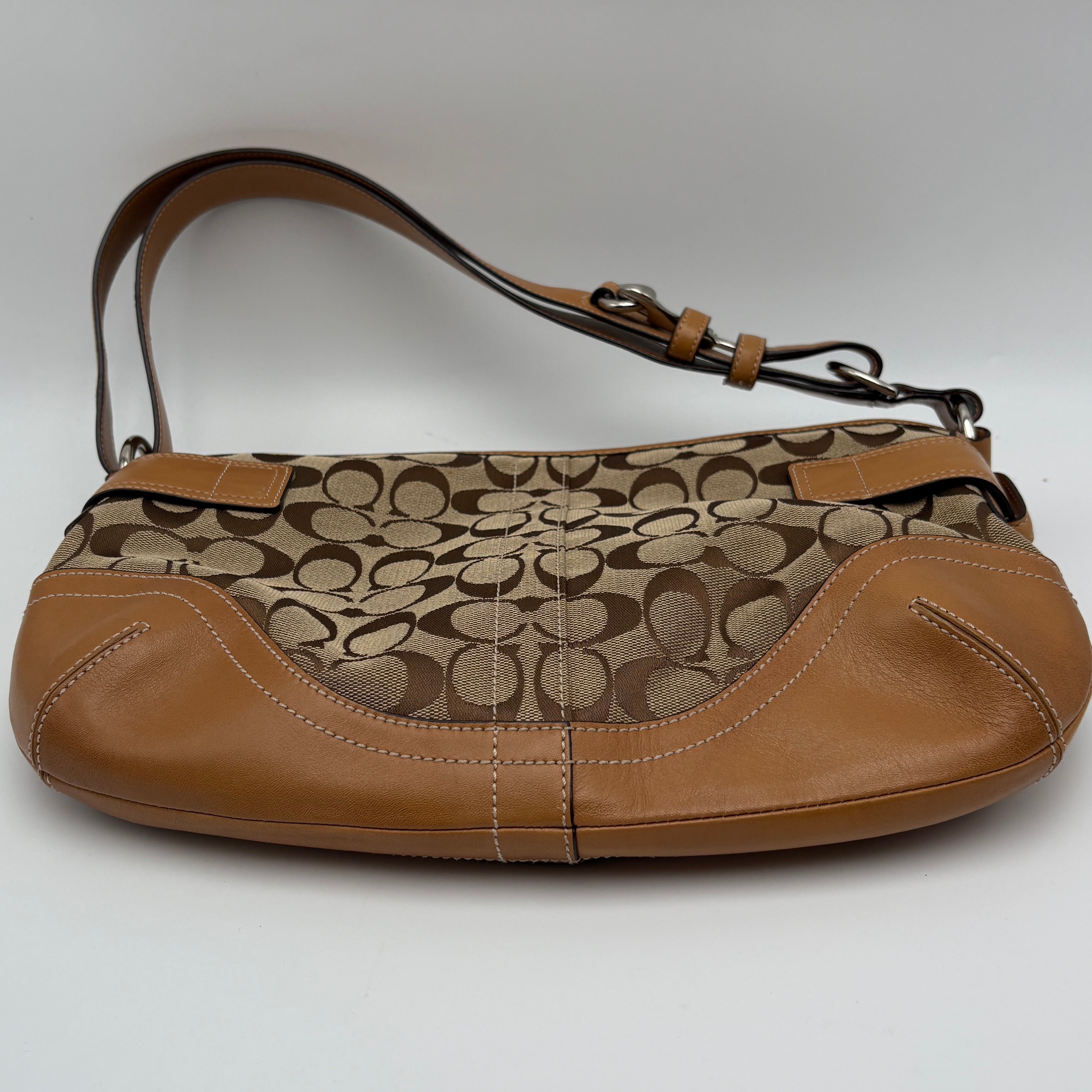 Coach signature