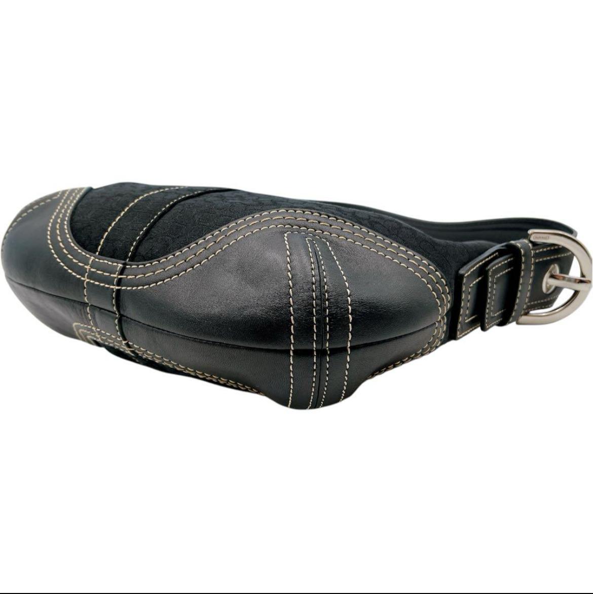 Coach signature black