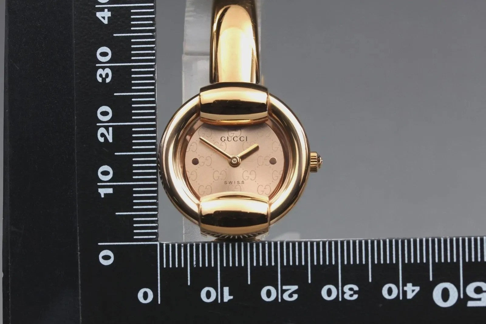 Gucci 1400L Wristwatch - Gold, Stainless Steel
