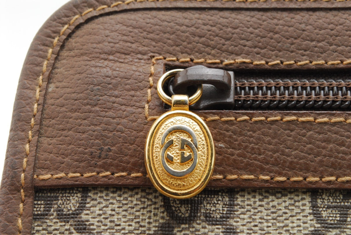 Gucci GG Supreme Monogram Clutch - Brown, PVC Leather