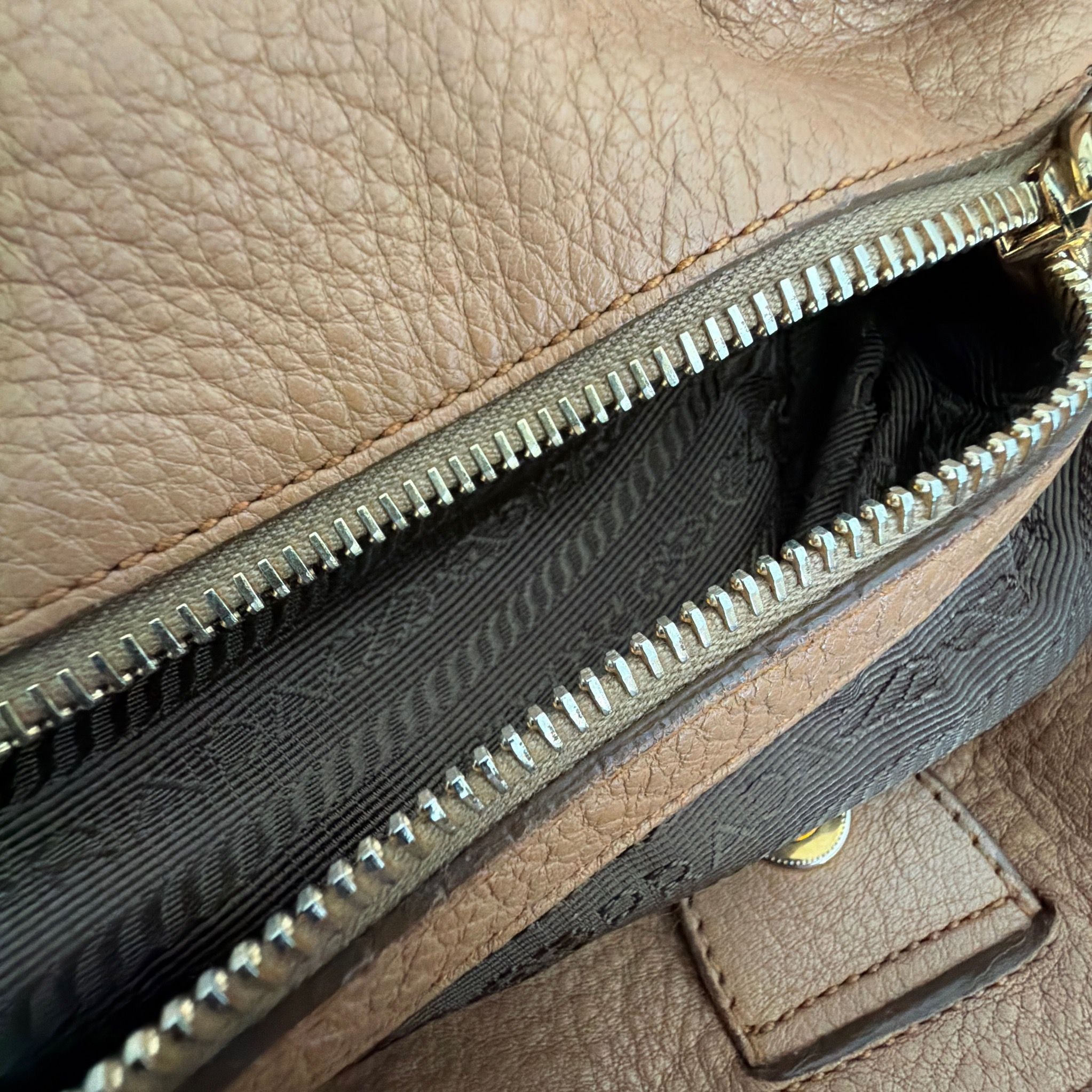 Prada leather tote crossbody bag