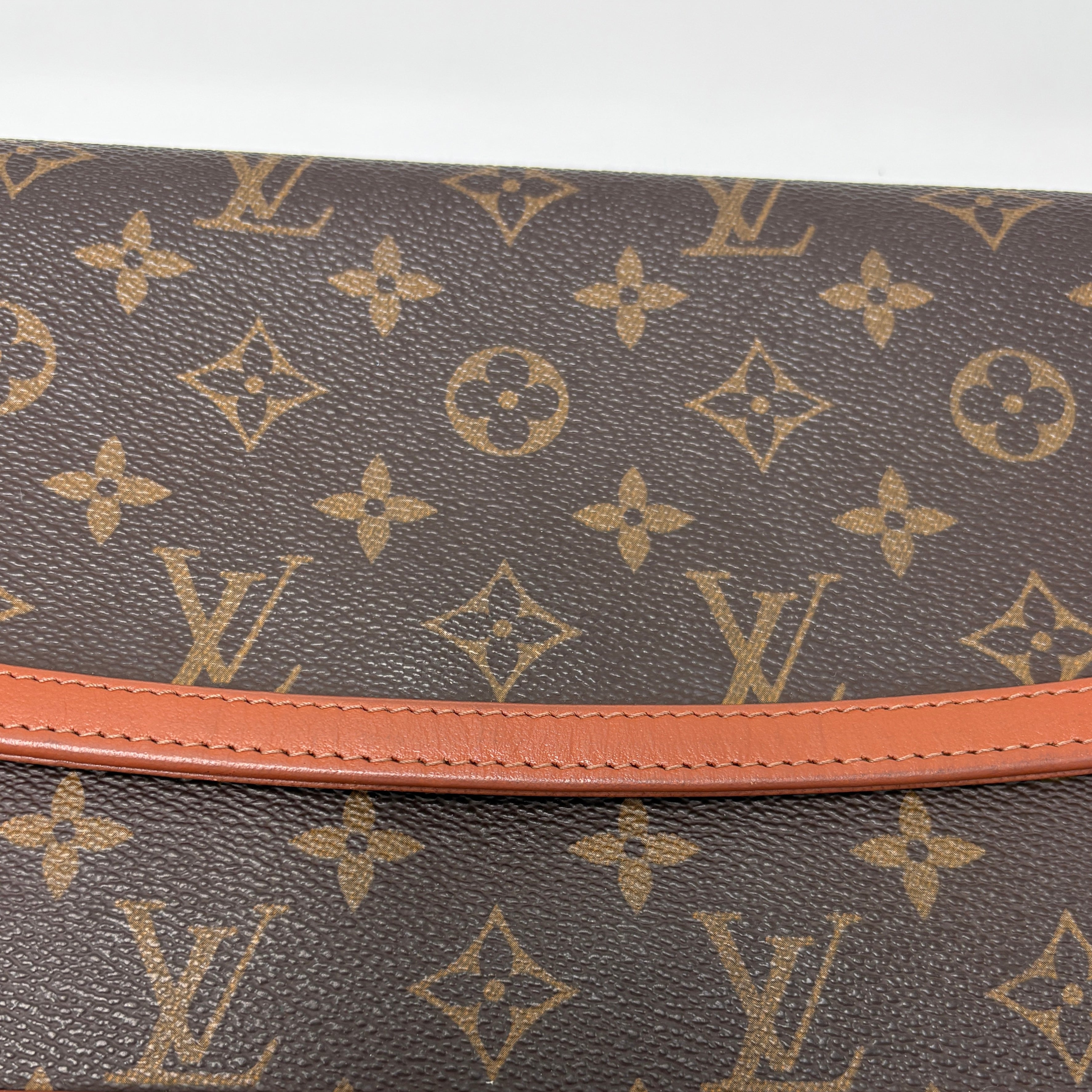Louis Vuitton Pochette Dame GM
