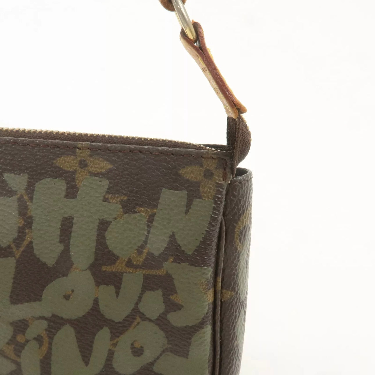 Louis Vuitton Graffiti Pochette Accessoires