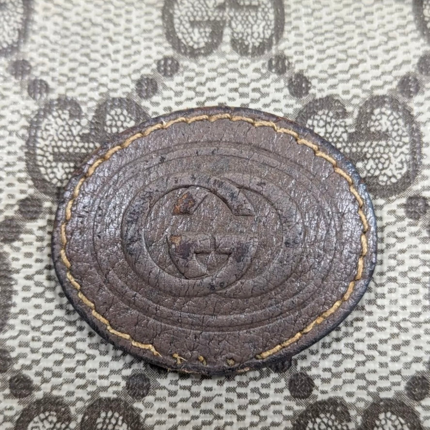 Gucci GG mini clutch