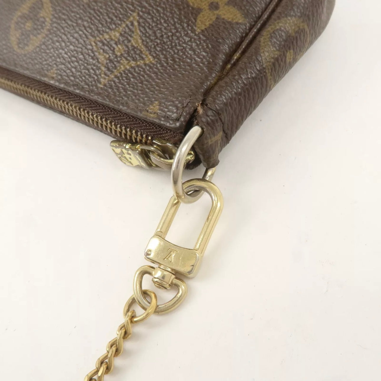 Louis Vuitton Mini Pochette Accessoires
