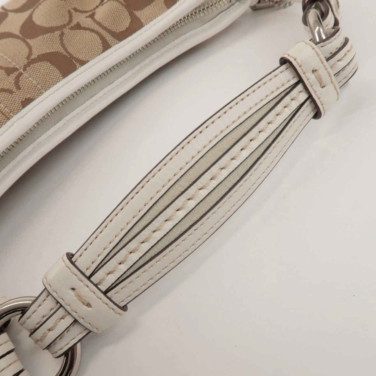Coach signature White and beige Shoulder Bag- RARE!