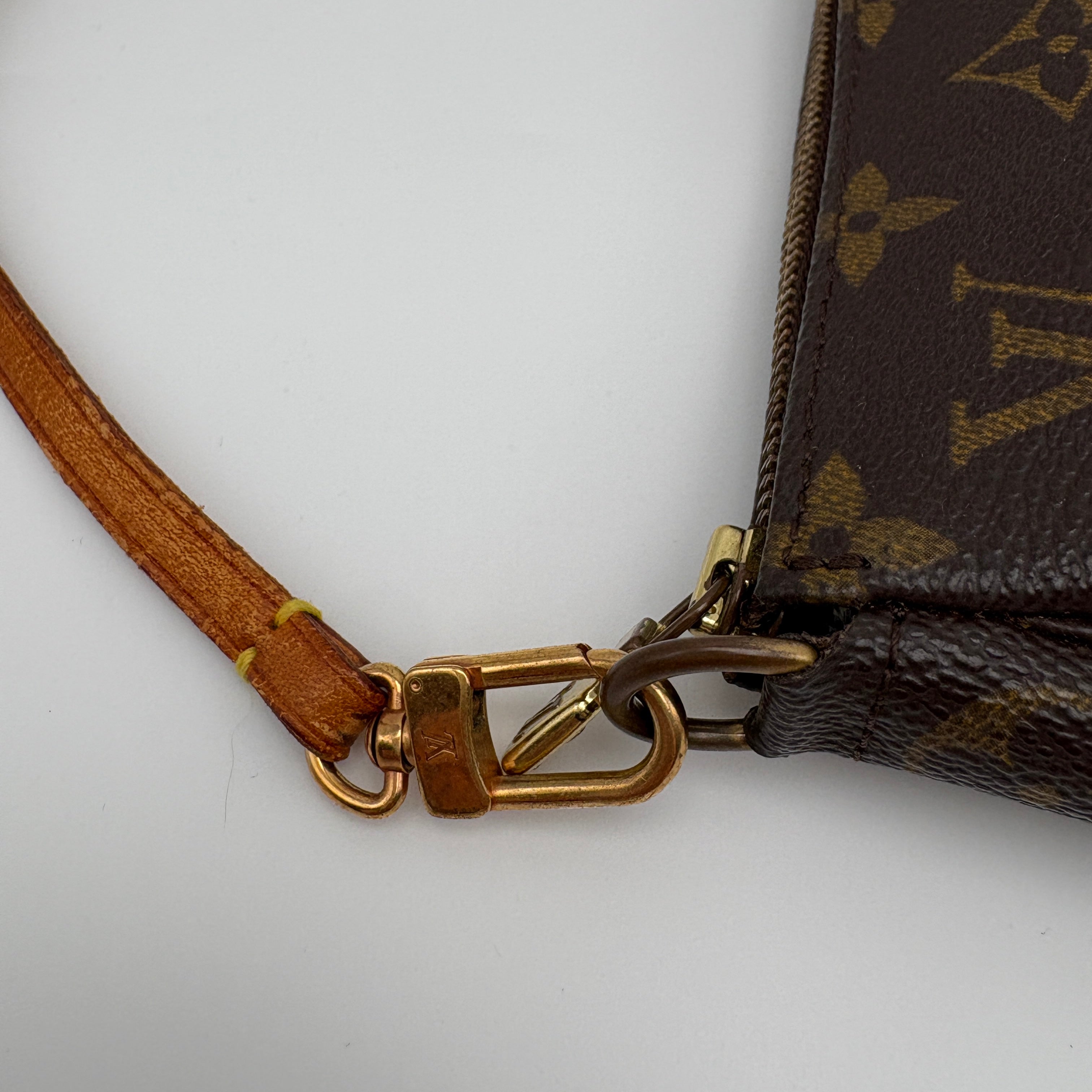 Louis Vuitton Pochette Accessories