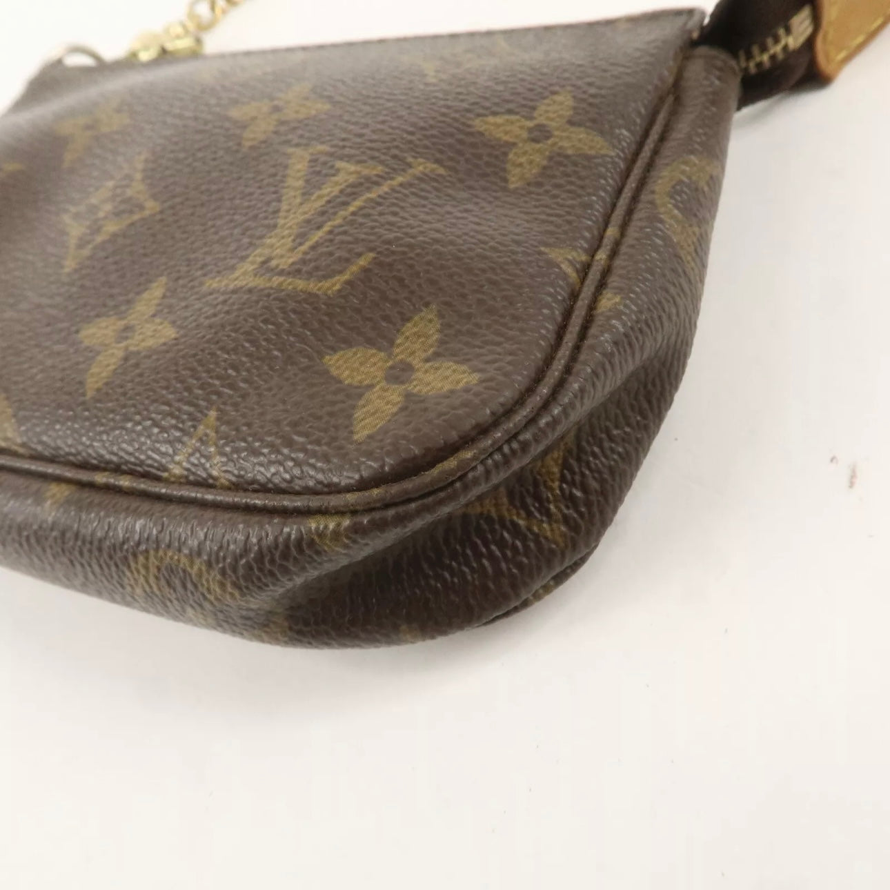Louis Vuitton Mini Pochette Accessoires