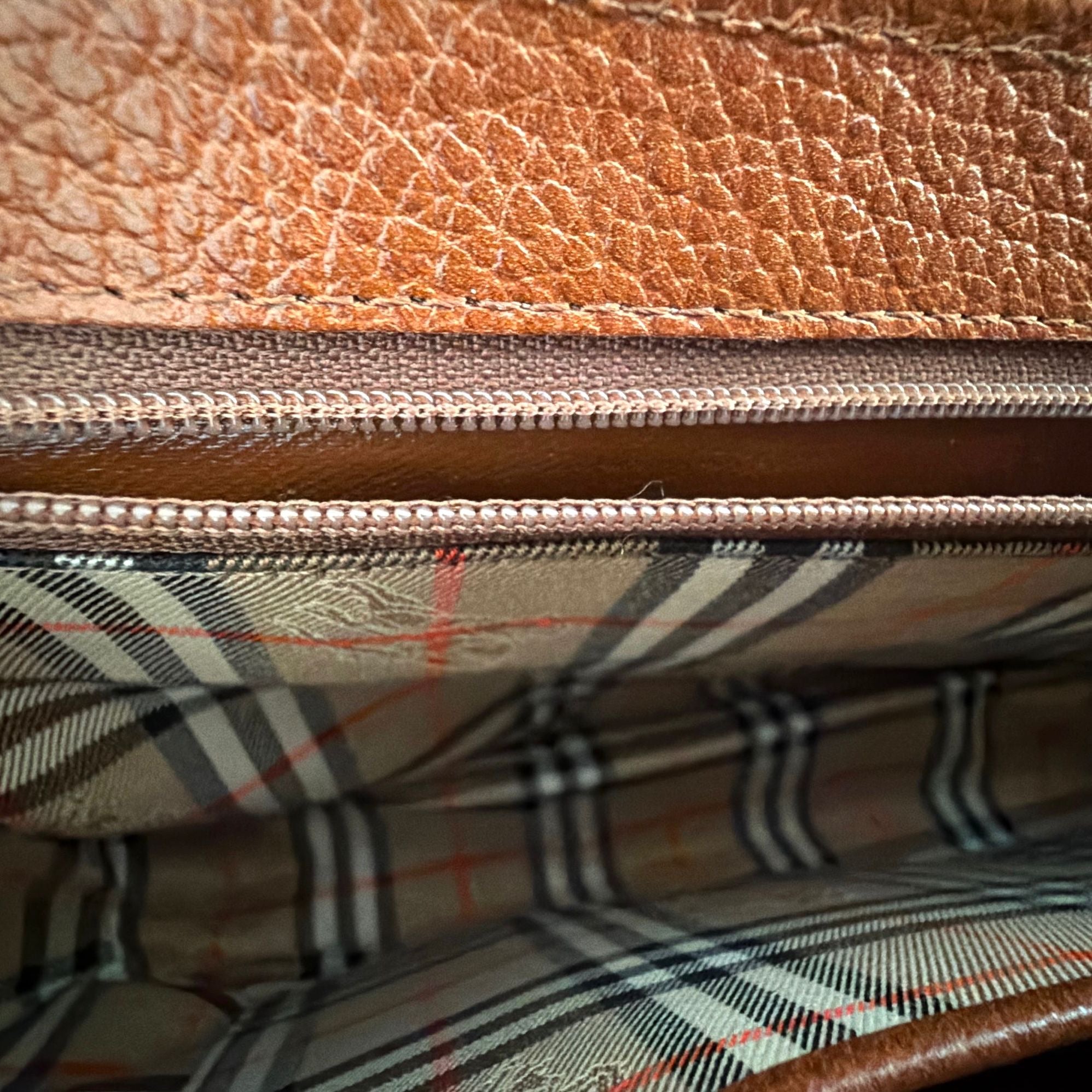 Burberry top Handel vintage bag