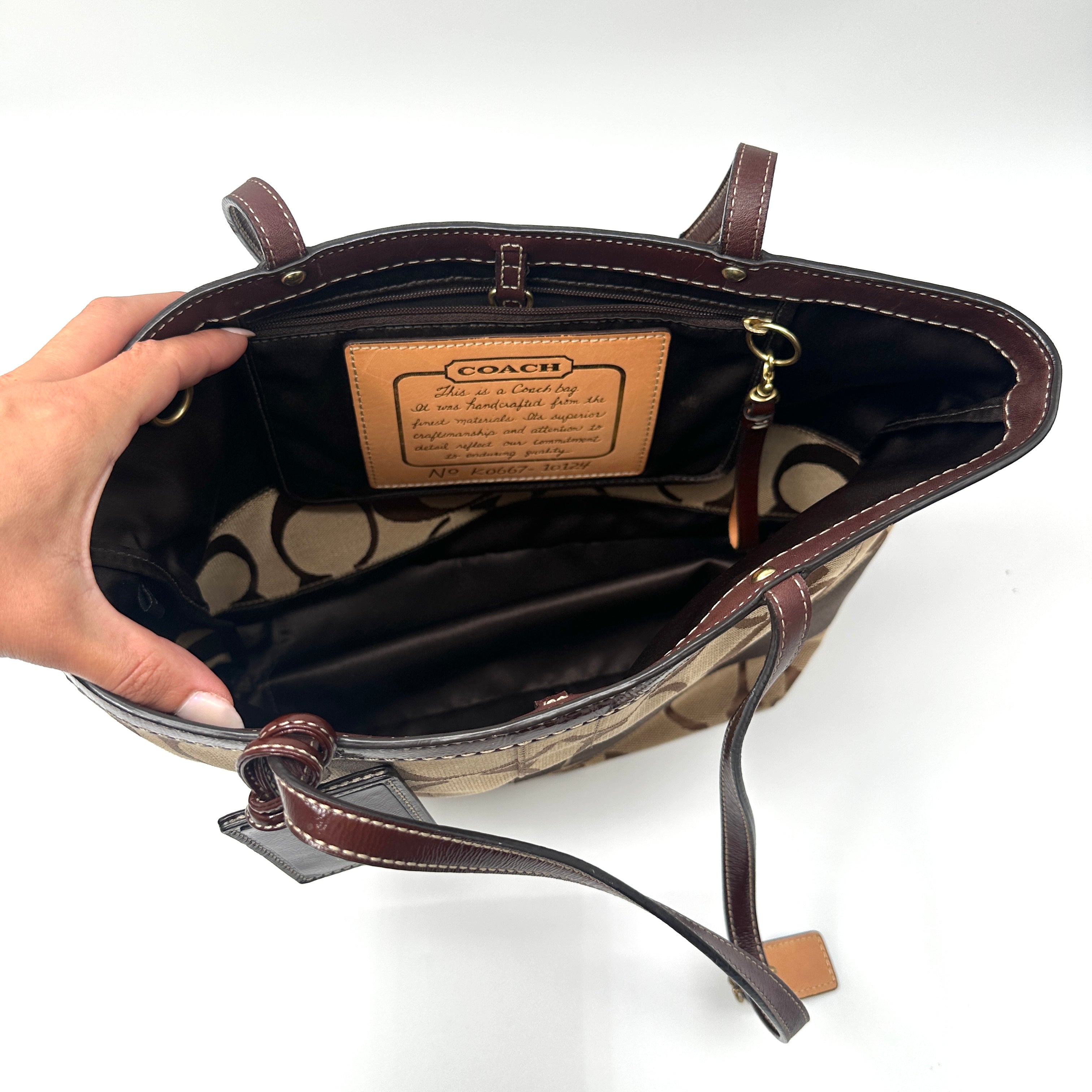 Signature Shoulder Tote Bag