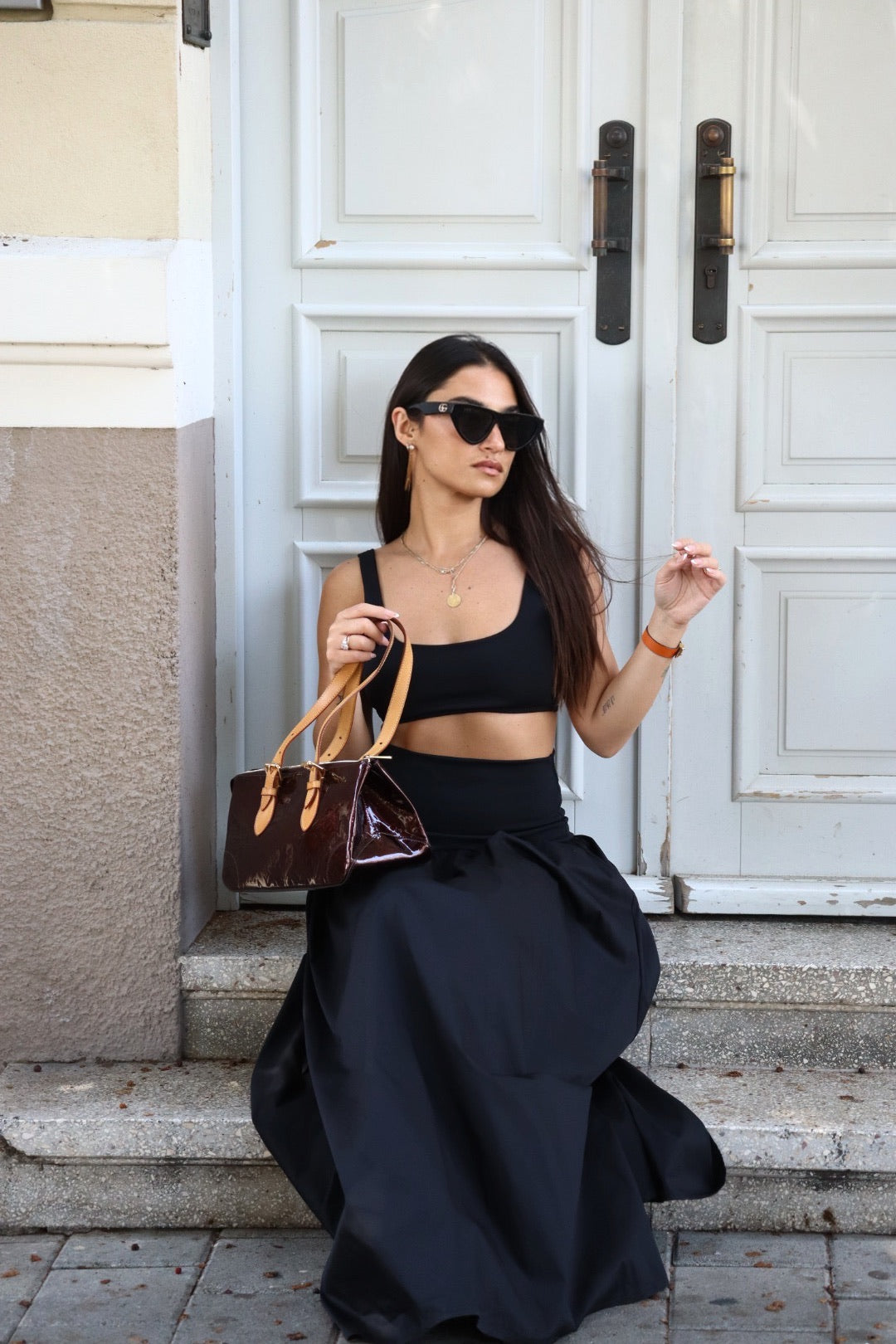 Louis Vuitton Monogram Vernis Rosewood Avenue Hand Bag