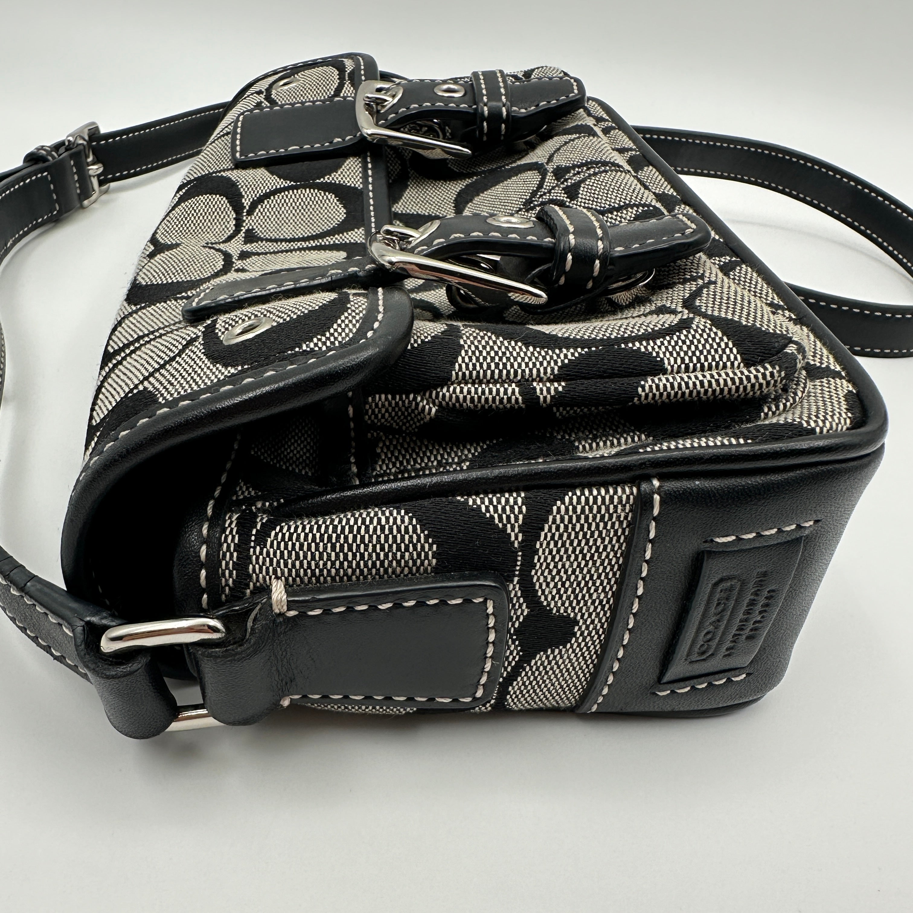 Mini Shoulder Bag Signature Canvas, Leather