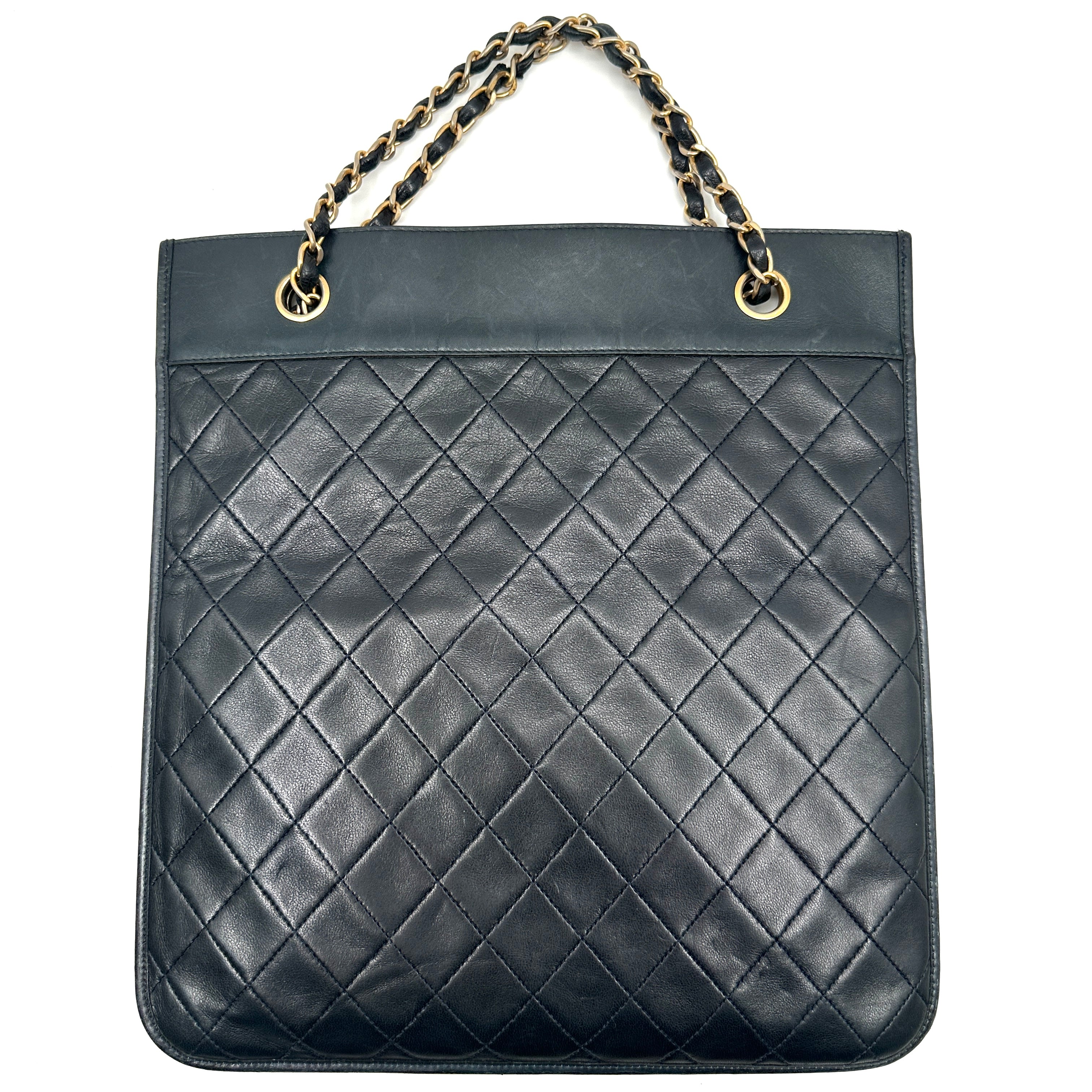 Matelasse Chain Tote Bag Leather Black