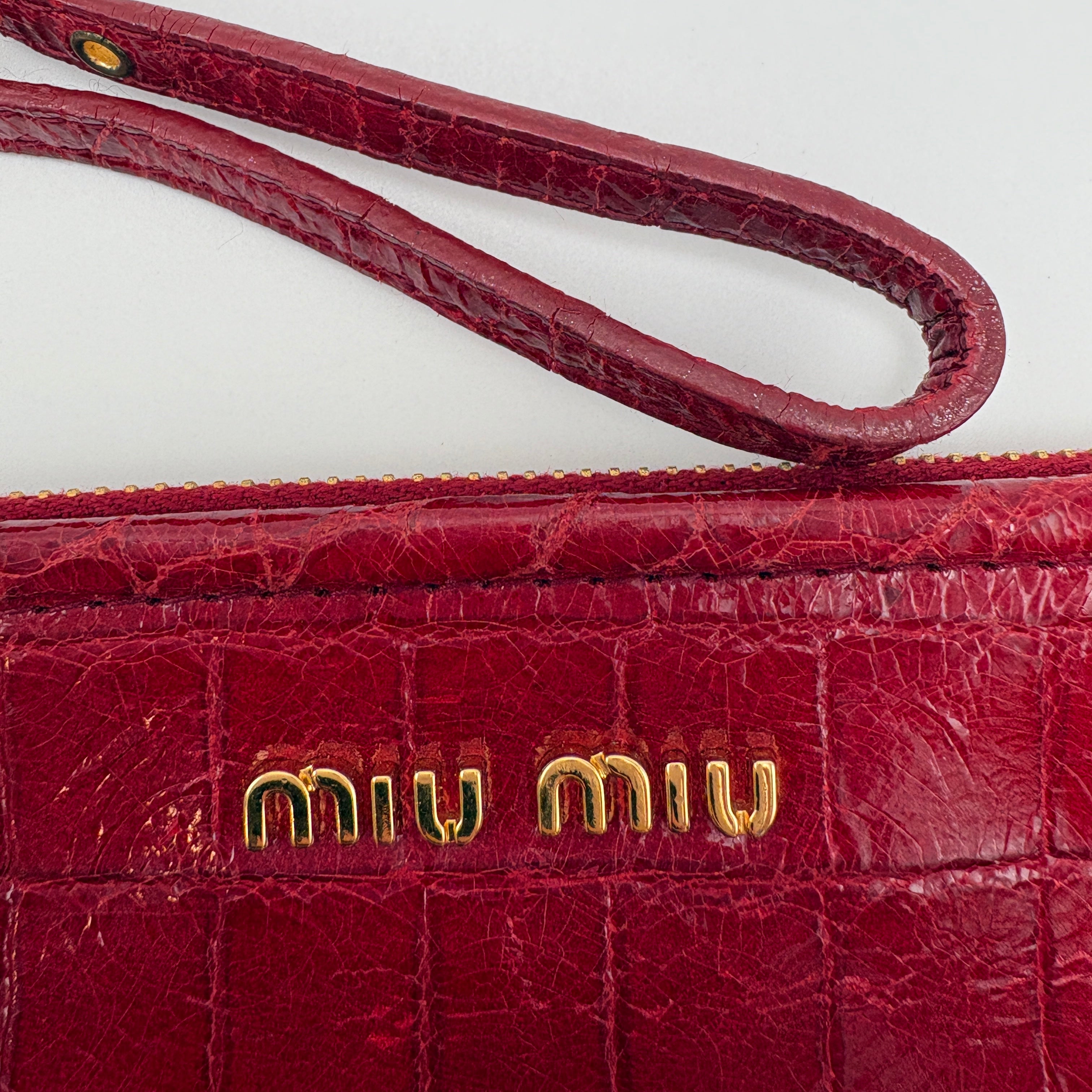 MIU MIU red clutch Croco