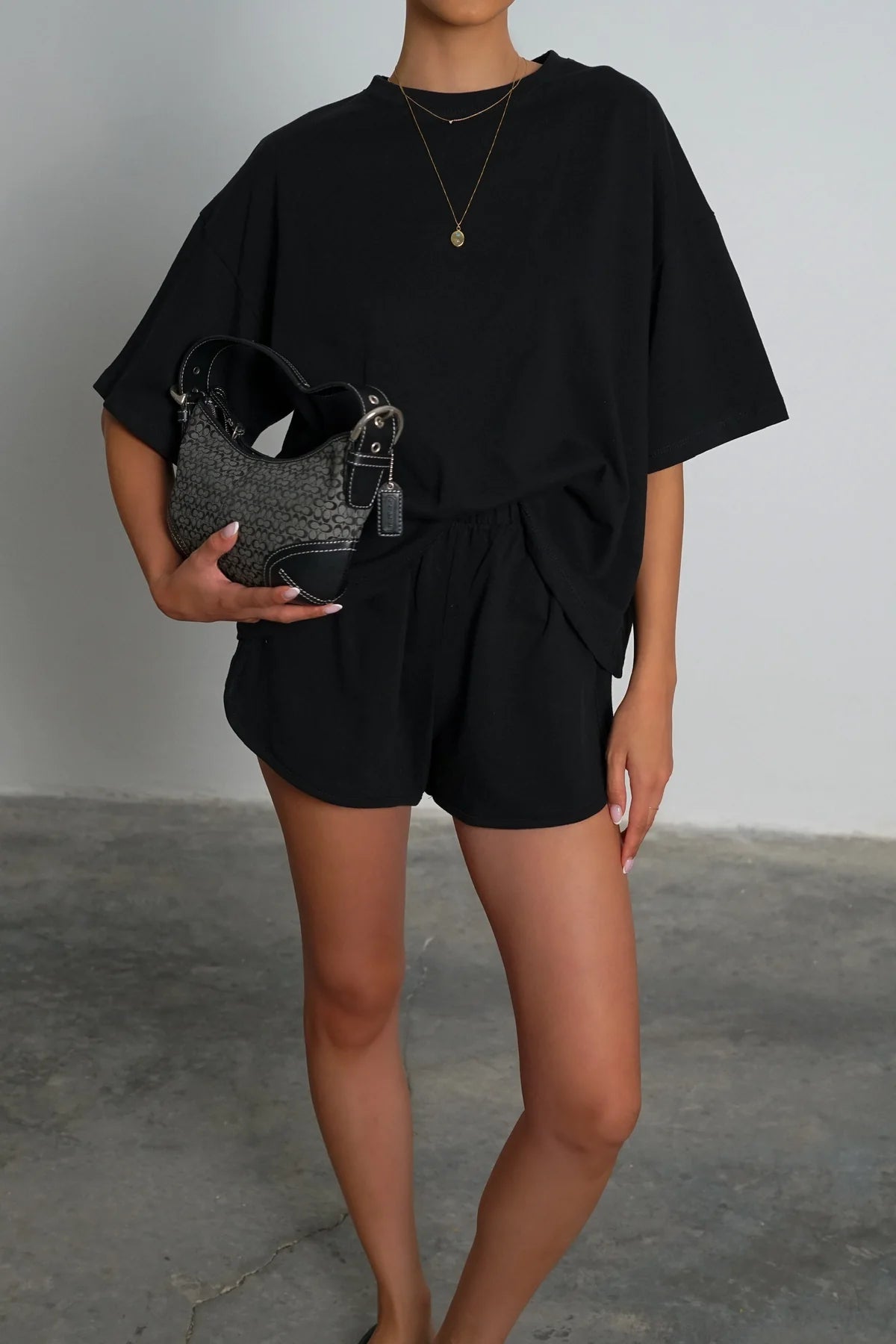 Coach Signature Black& Great shoulder bag