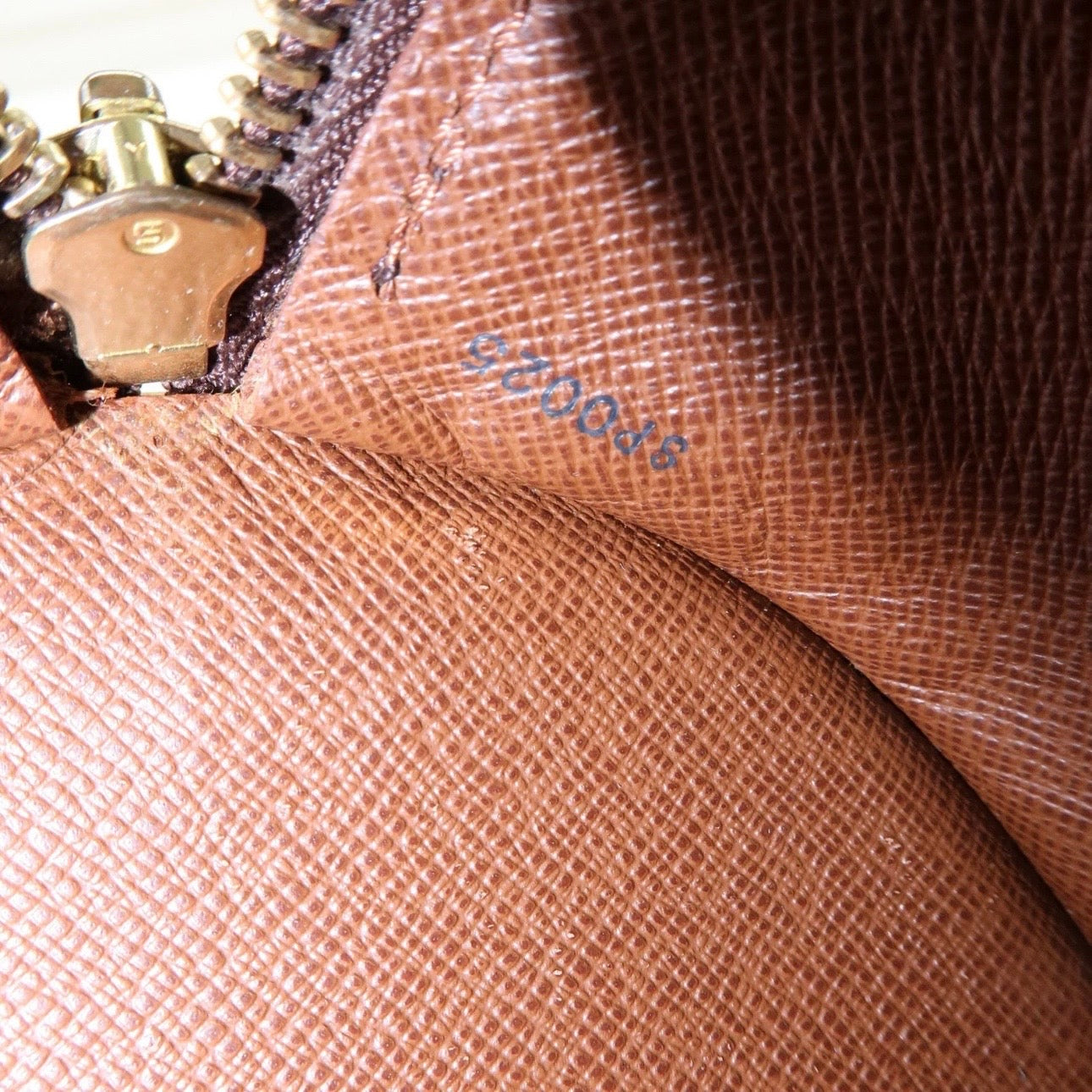 Louis Vuitton Monogram Papillon 30 Hand Bag