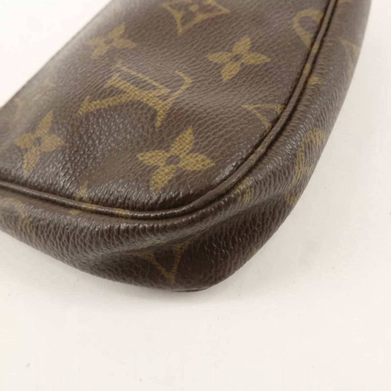 Louis Vuitton Mini Pochette Accessoires