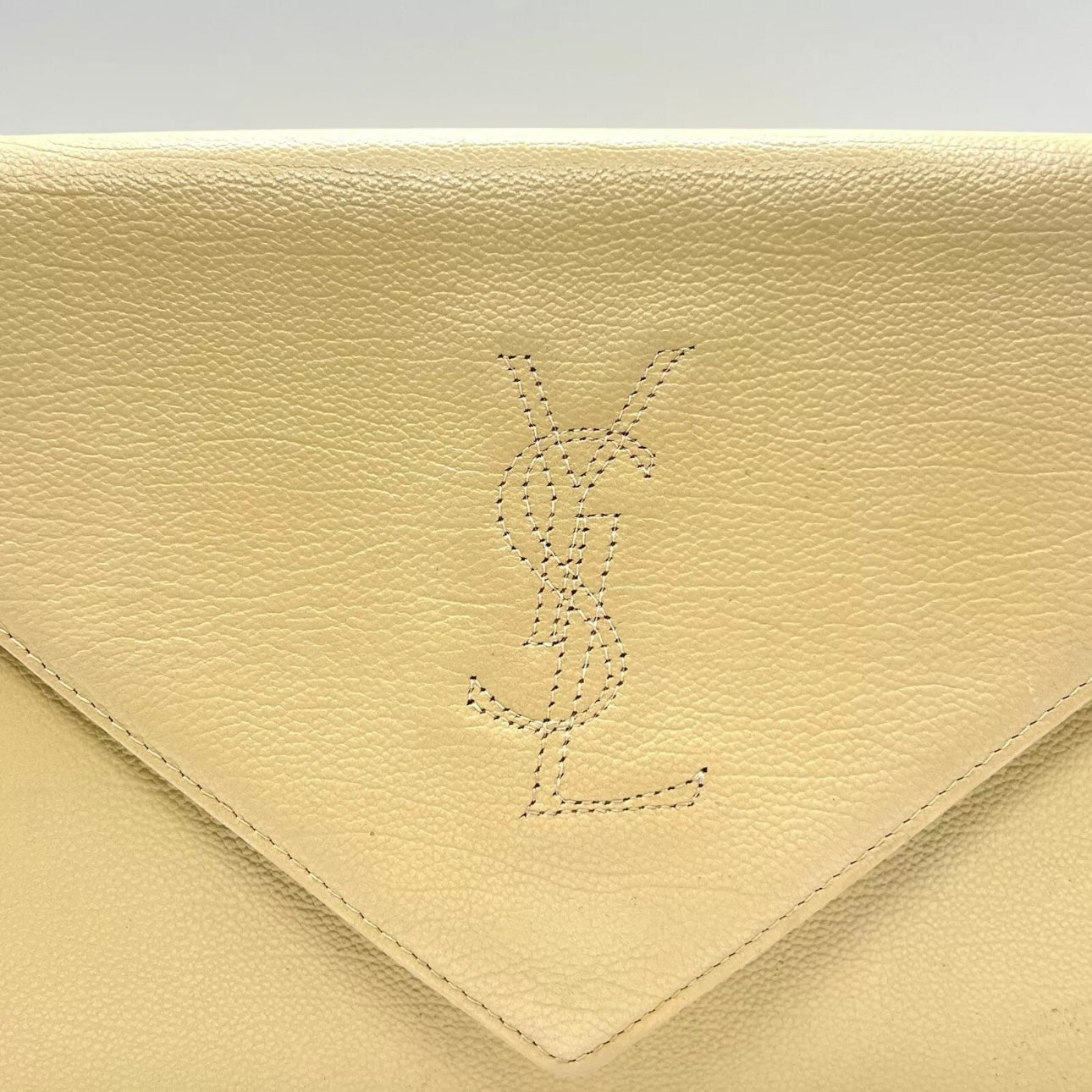 Yves Saint Laurent Shoulder Bag Leather