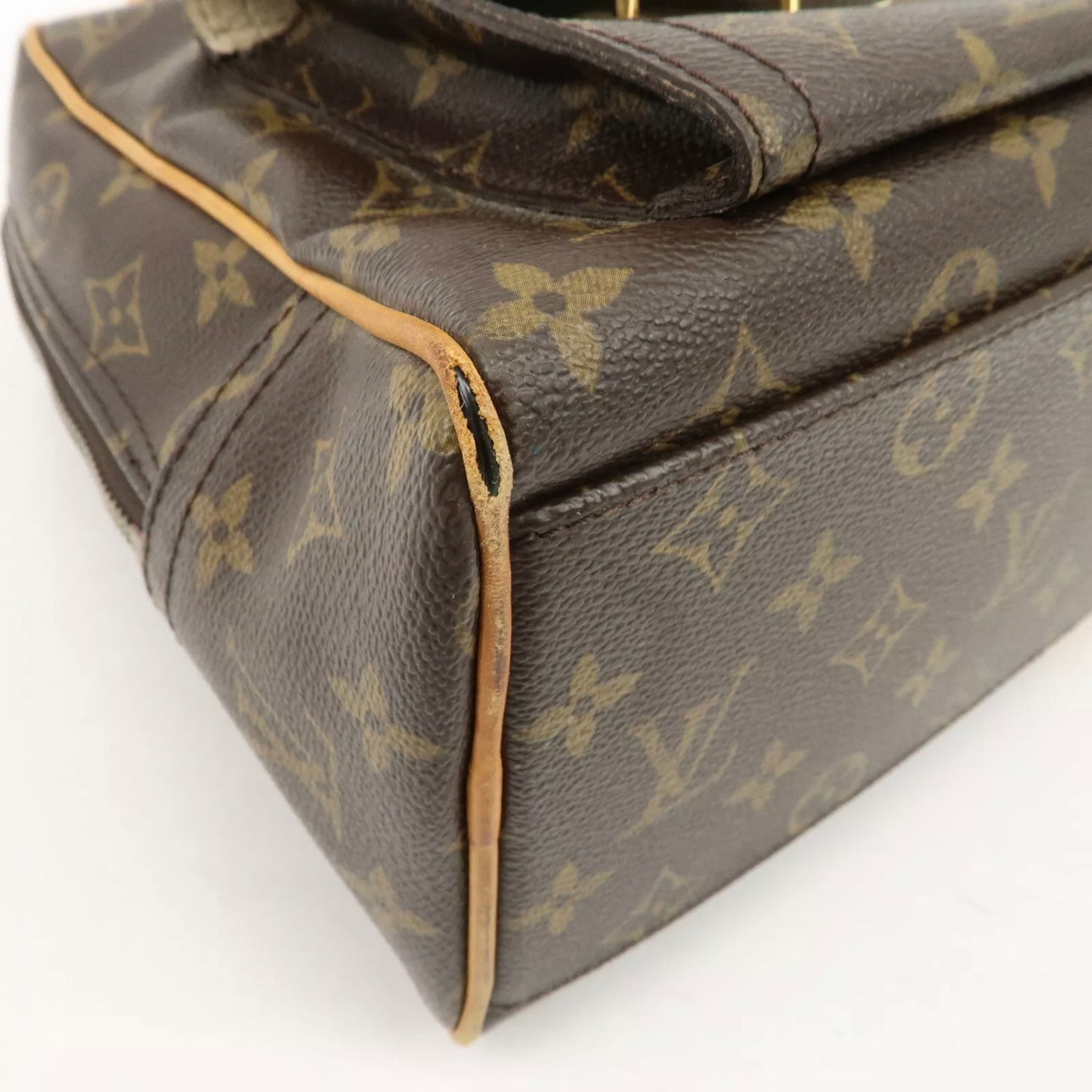 Louis Vuitton Manhattan GM Hand Bag