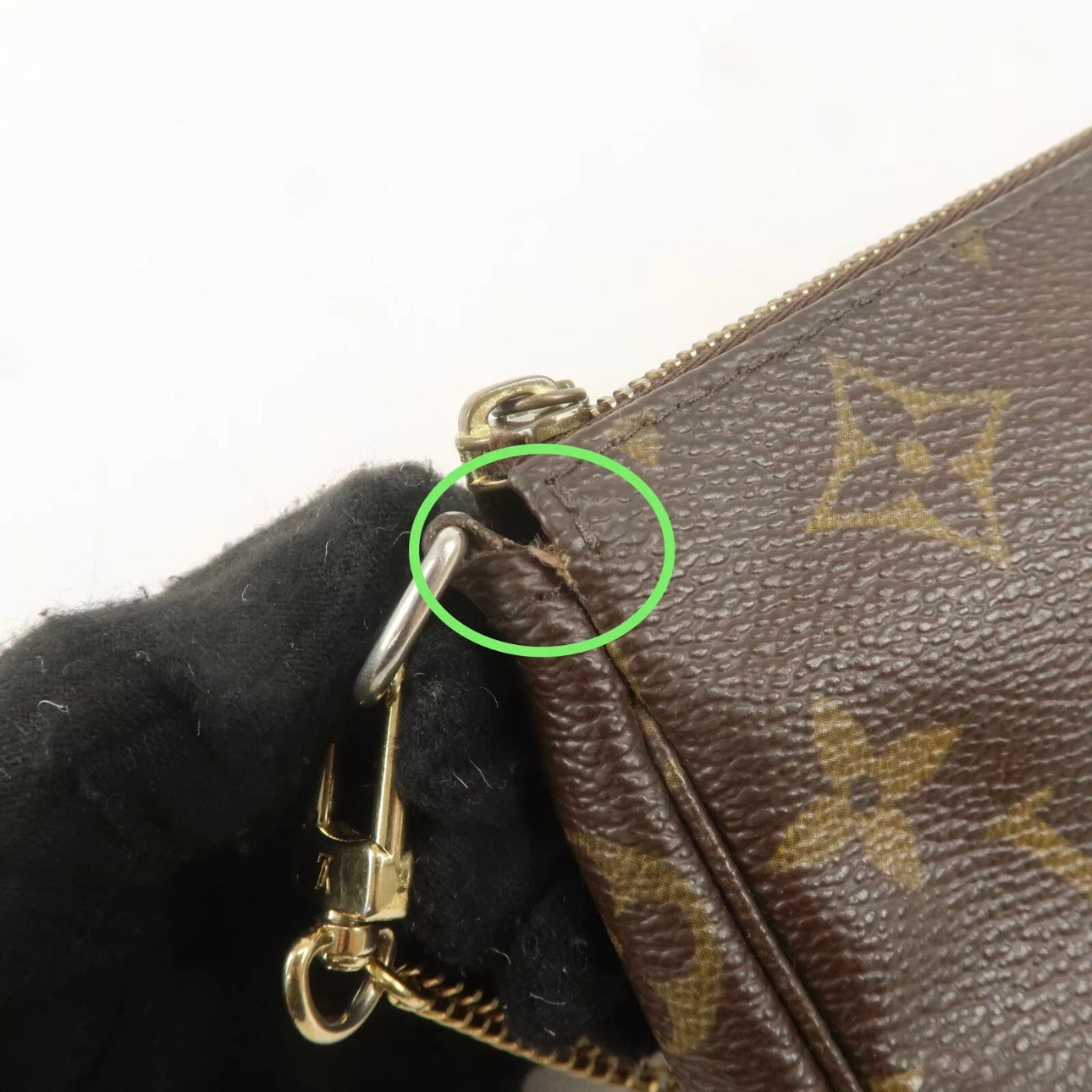 Louis Vuitton Mini Pochette Accessoires