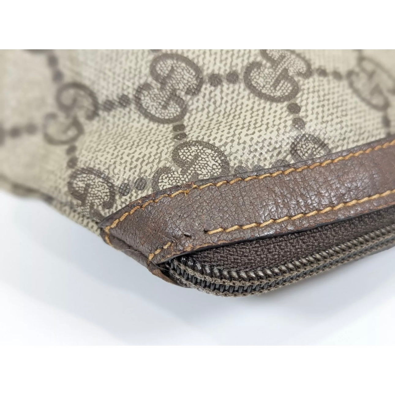 Gucci GG mini clutch