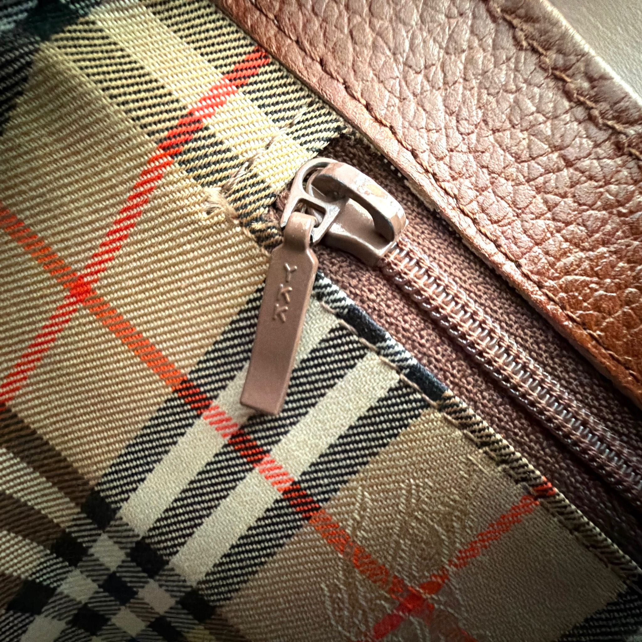 Burberry top Handel vintage bag