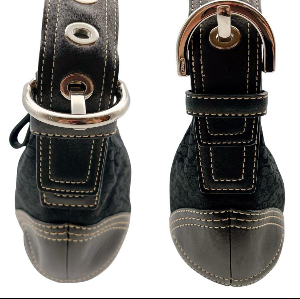 Coach signature black