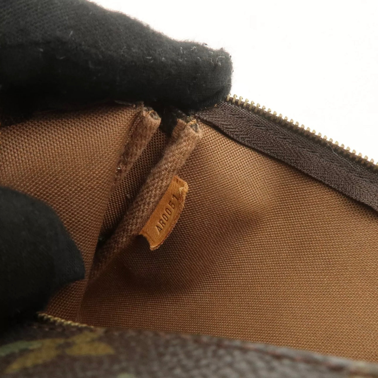 Louis Vuitton Graffiti Pochette Accessoires