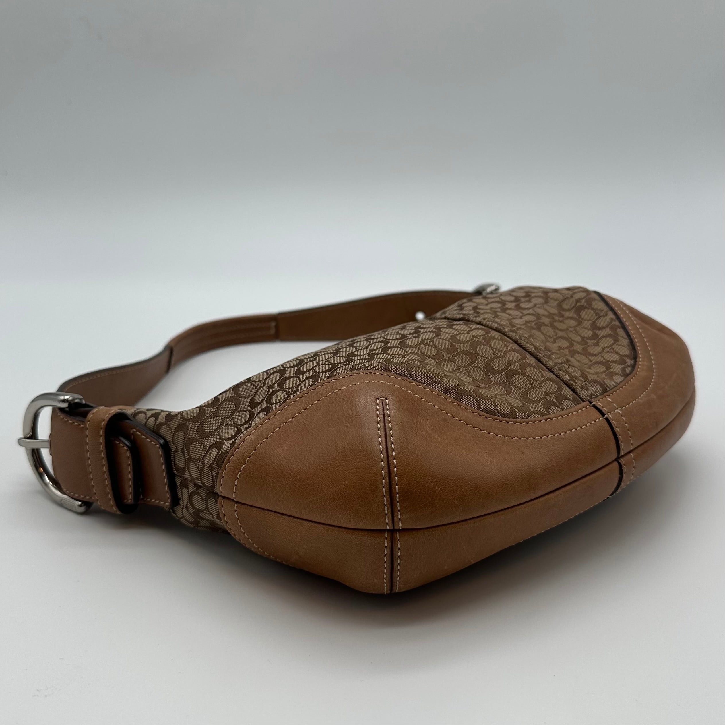 Coach Signature brown shoulder bag
