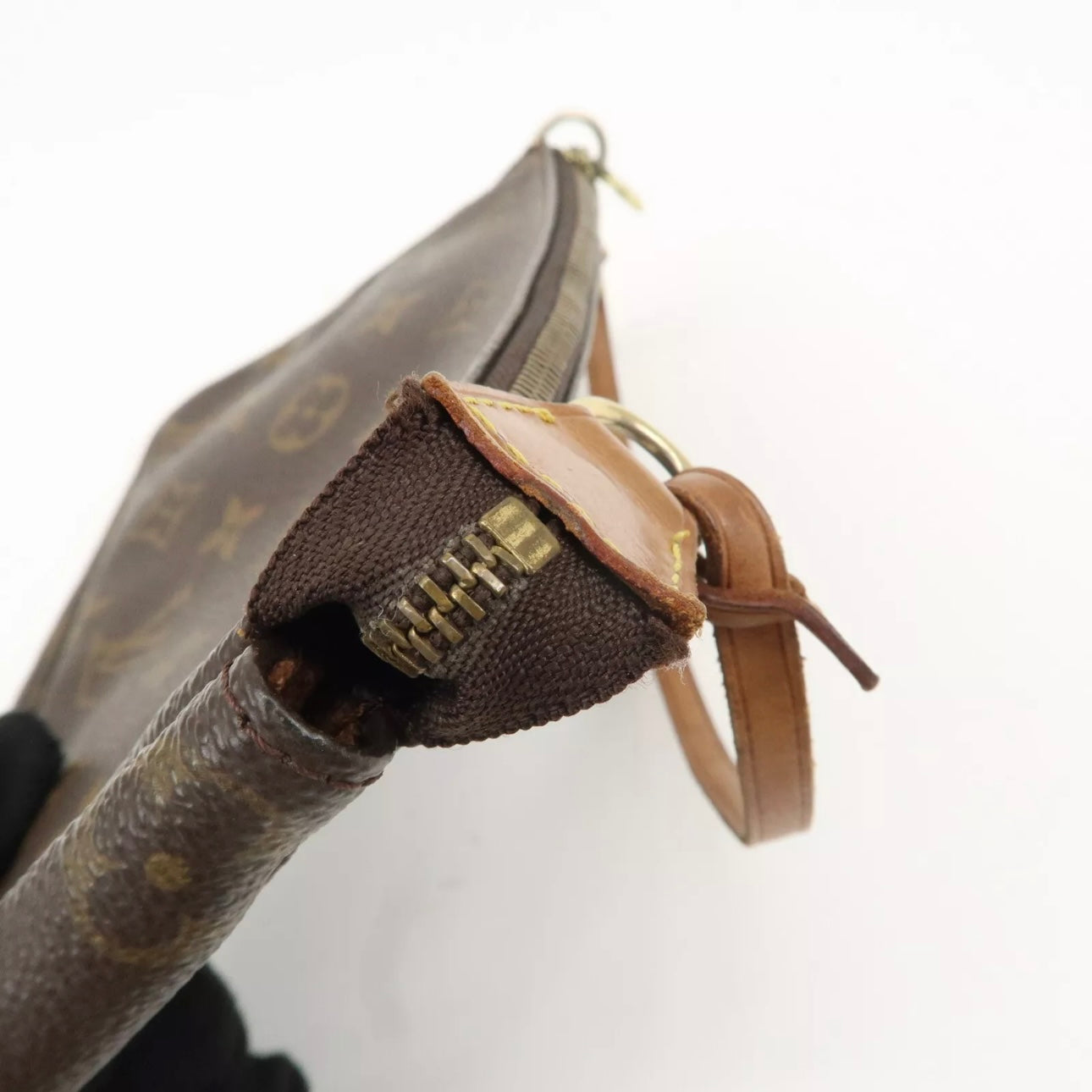 Louis Vuitton Pochette Accessories