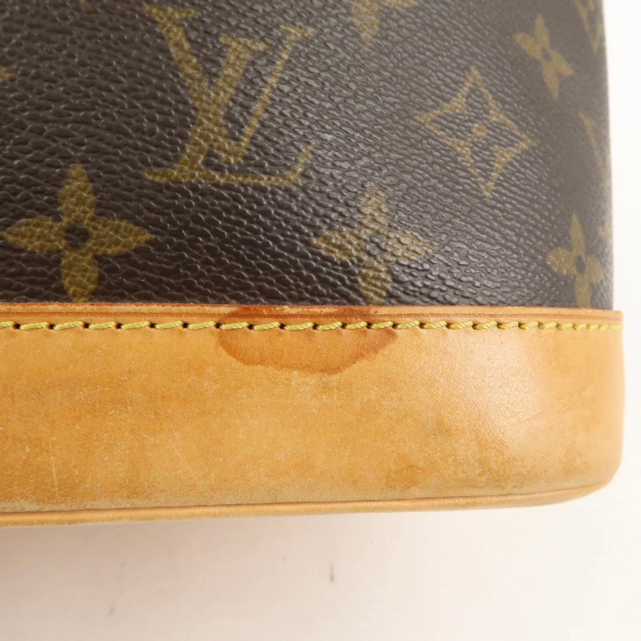 Louis Vuitton Alma