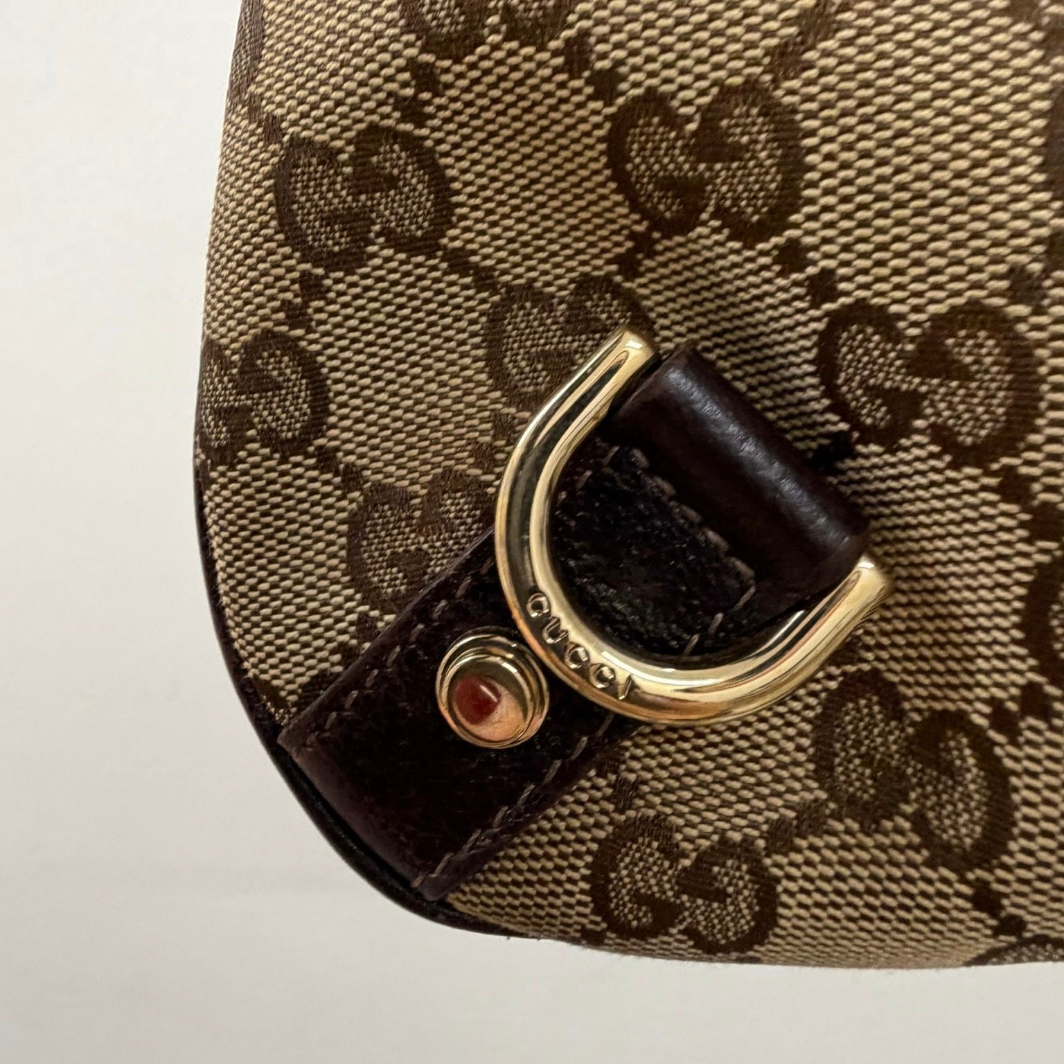 Gucci Abbey Hobo Shoulder Bag