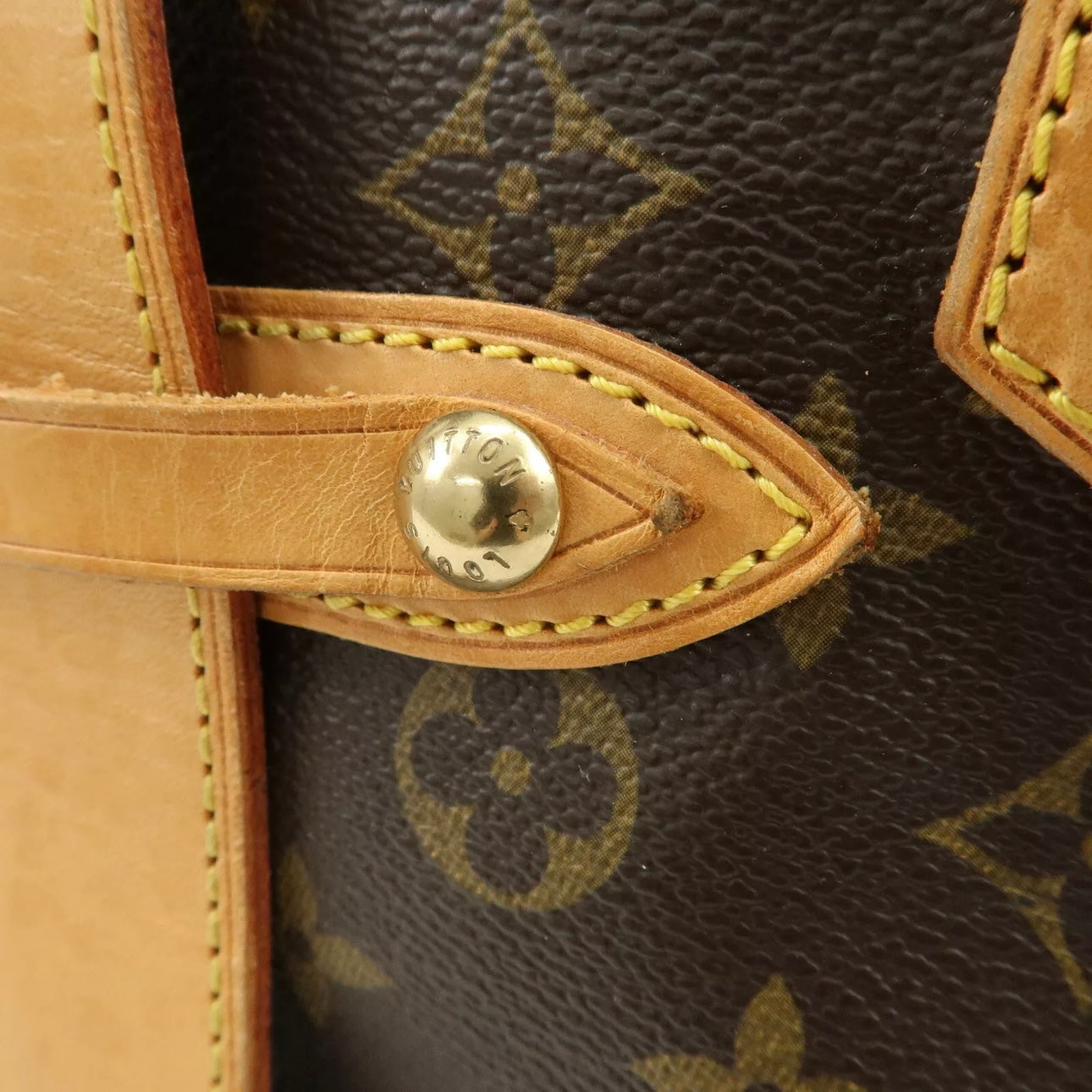 Louis Vuitton Manhattan GM Hand Bag