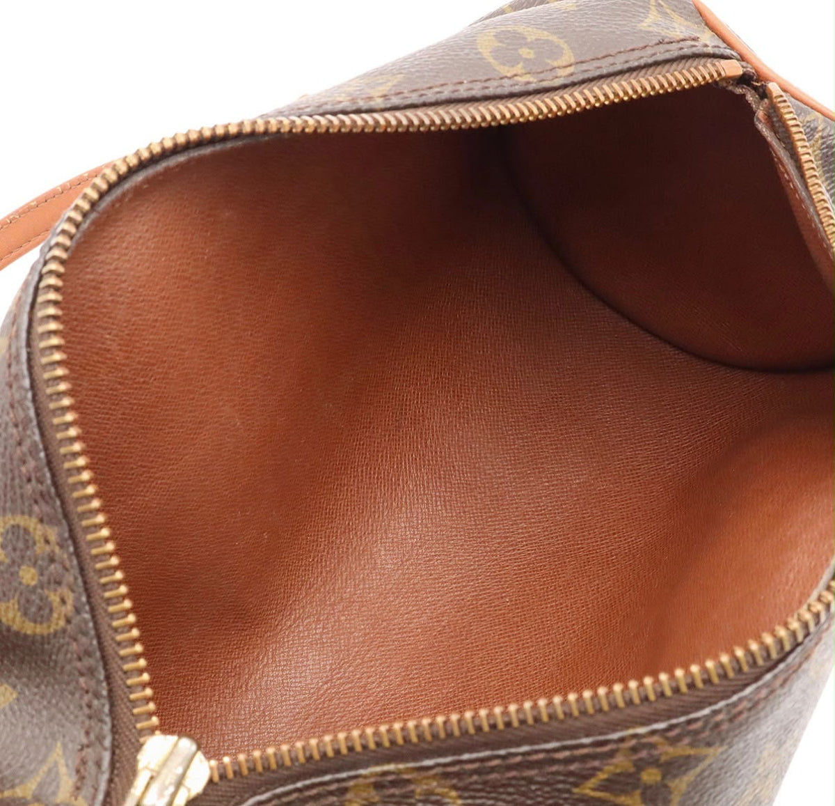 Louis Vuitton Papillon 26 Hand Bag - Brown, Leather